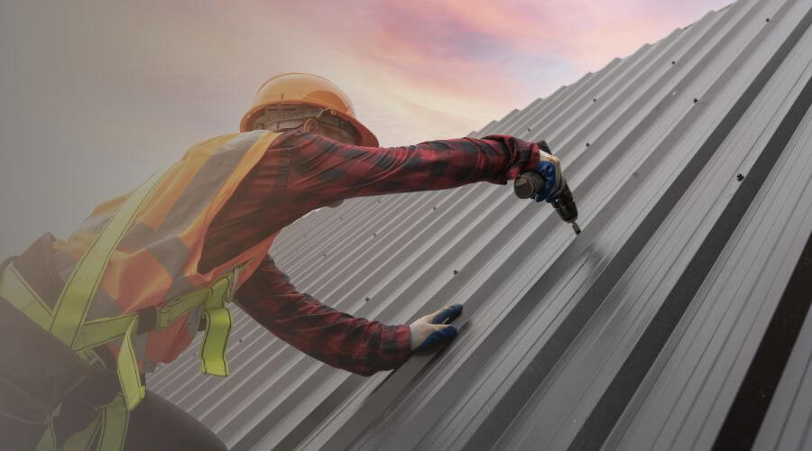 Expert Emergency Roof Repairs services in Lake Linden, MI